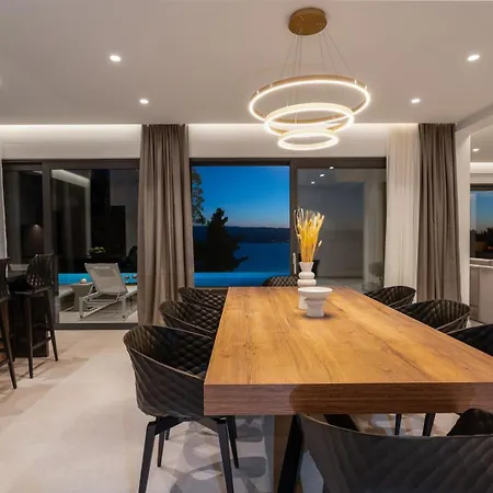 Villa Luxury La Mirada