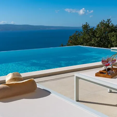 Luxury La Mirada