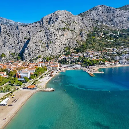 Luxury La Mirada Omis