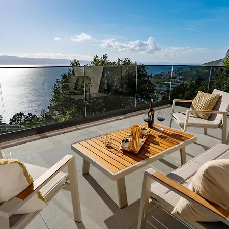 Luxury La Mirada Villa *