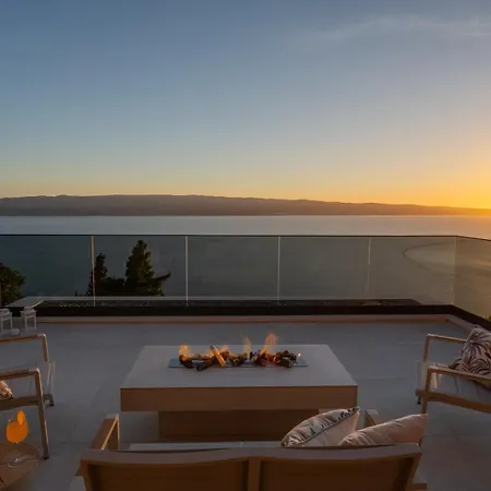 Luxury La Mirada *